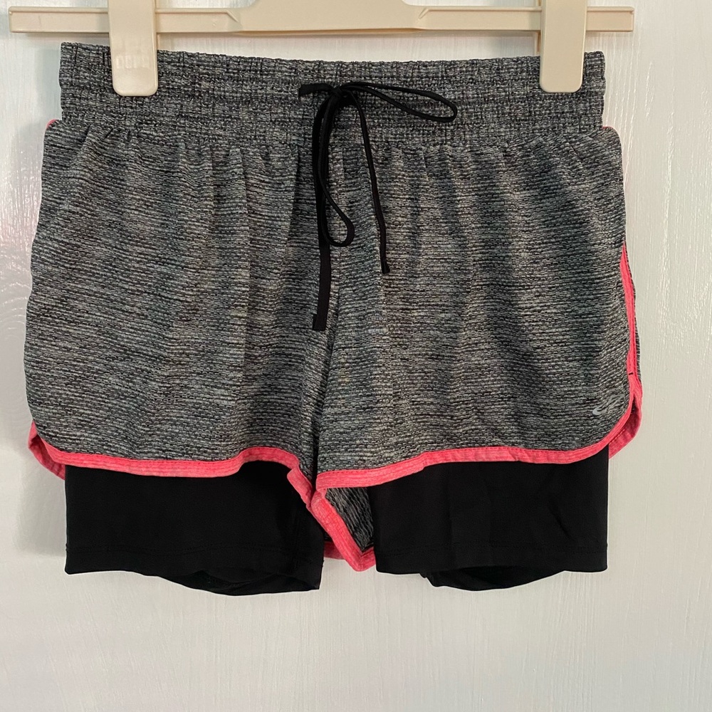 Champion Women’s 2 in 1 shorts